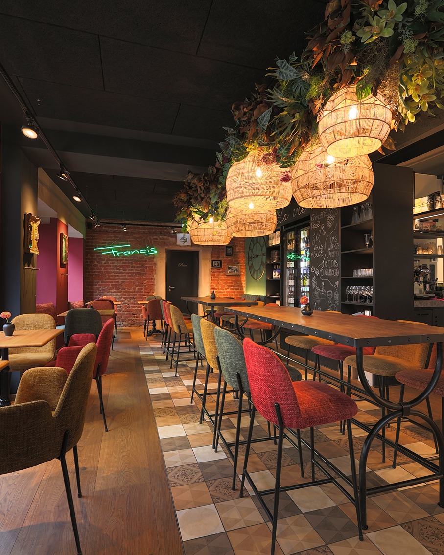 Francis &ndash; moderne Bistrok&uuml;che am romantischen Franziskanerplatz