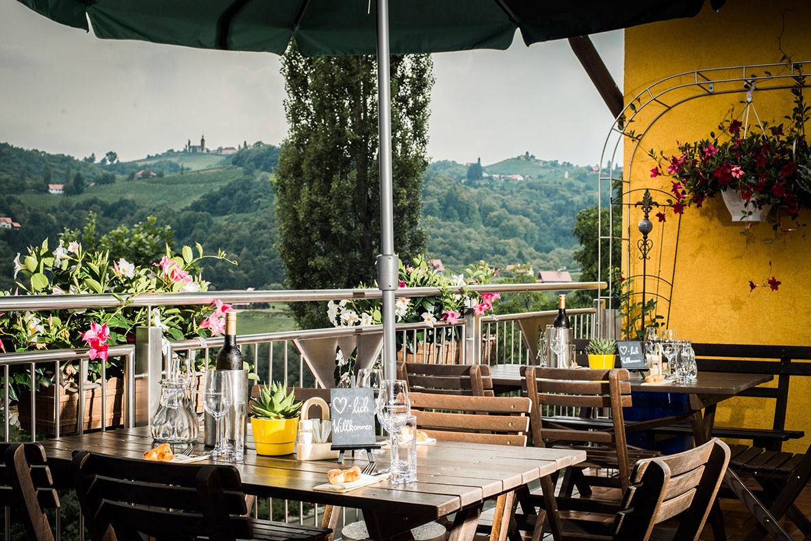 Schneeberger in Heimschuh &ndash; kreative Buschenschank-K&ouml;stlichkeiten und Lagenweine